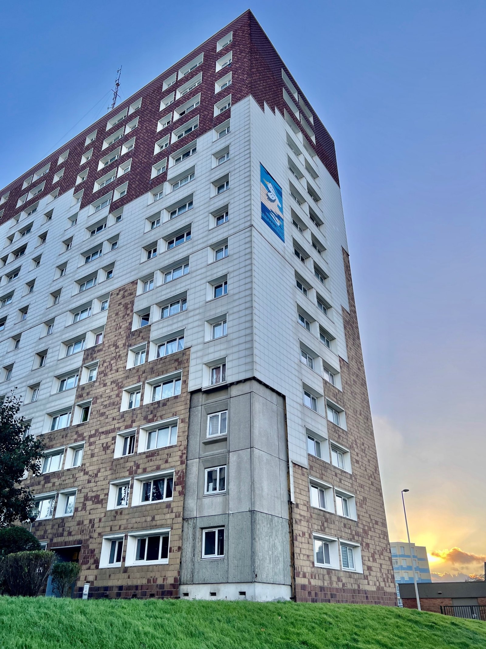 Pélican / Frégate - Réhabilitation 240 logements - image 10